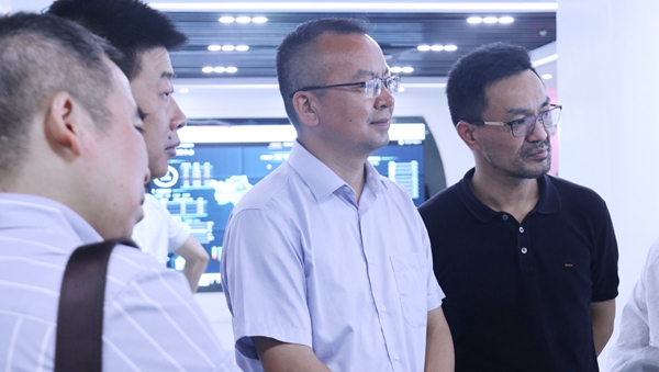 杭州市科技局局长赵喜凯一行莅临草莓视频色板下载考察调研2